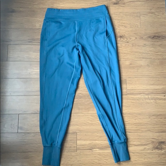 Lululemon flurry up jogger - Picture 3 of 10